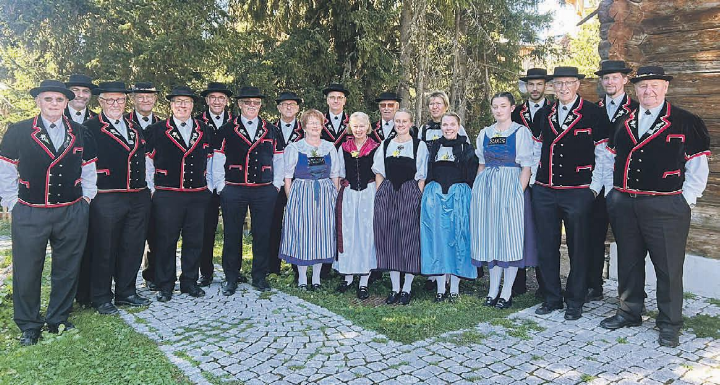 Der Jodlerklub Laufenburg-Rheinfelden beim Jodlertag in Madrisa. Foto: zVg