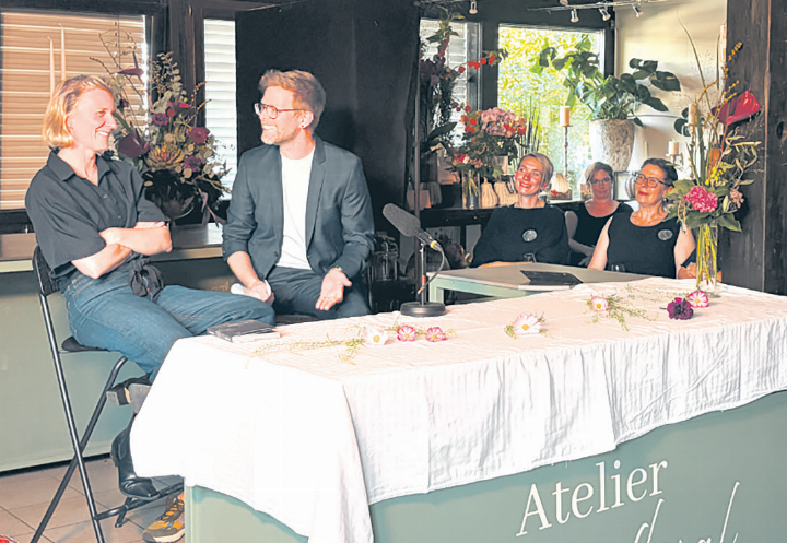 Chantal Meng und Olivier Borer widmeten sich im Gespräch der faszinierenden Welt der Dunkelheit. Foto: zVg