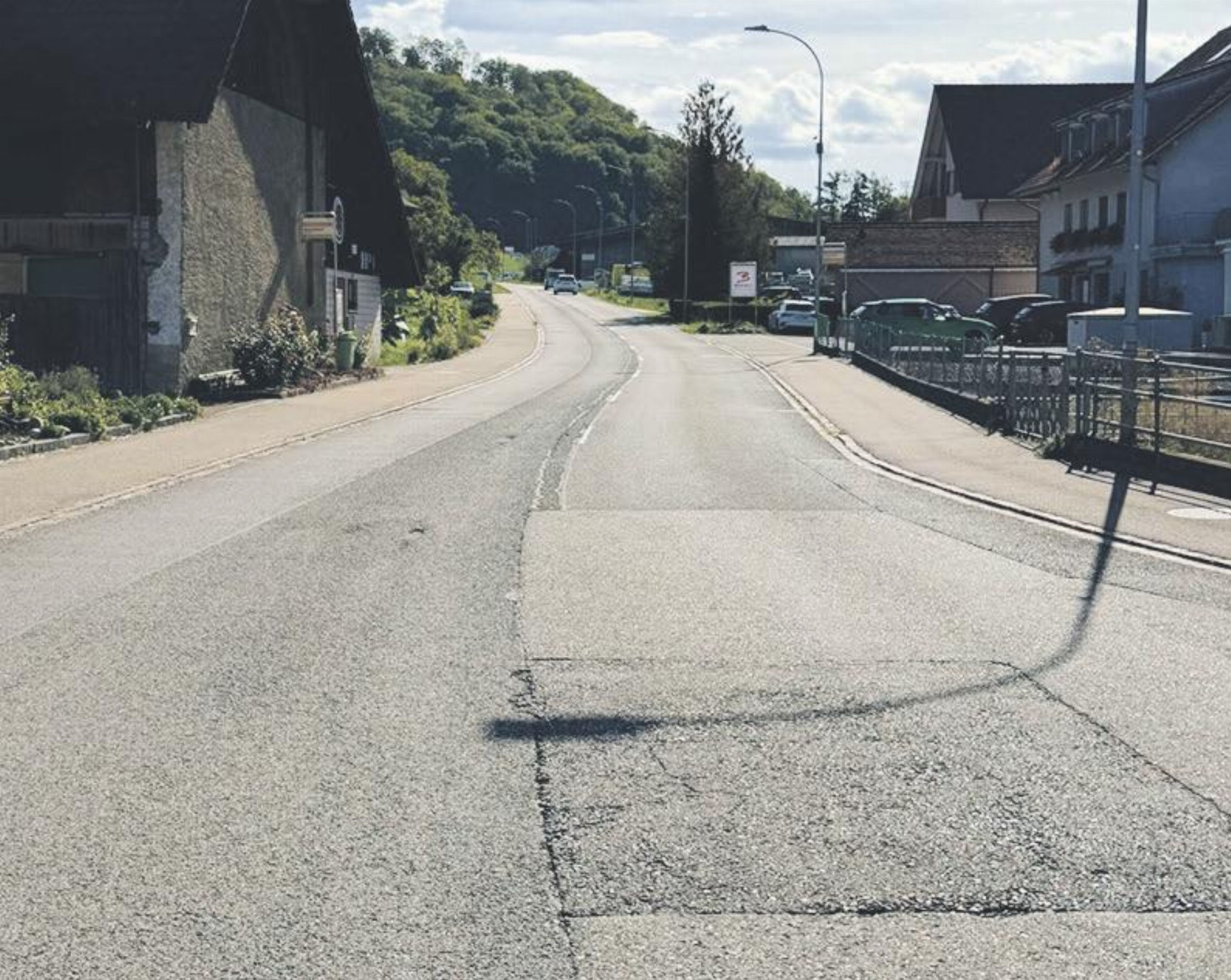 Baustart für die Sanierung der Kantonsstrasse in Obermumpf - Das Bild wird blockiert. – Möglicherweise durch einen aktiven Adblocker.