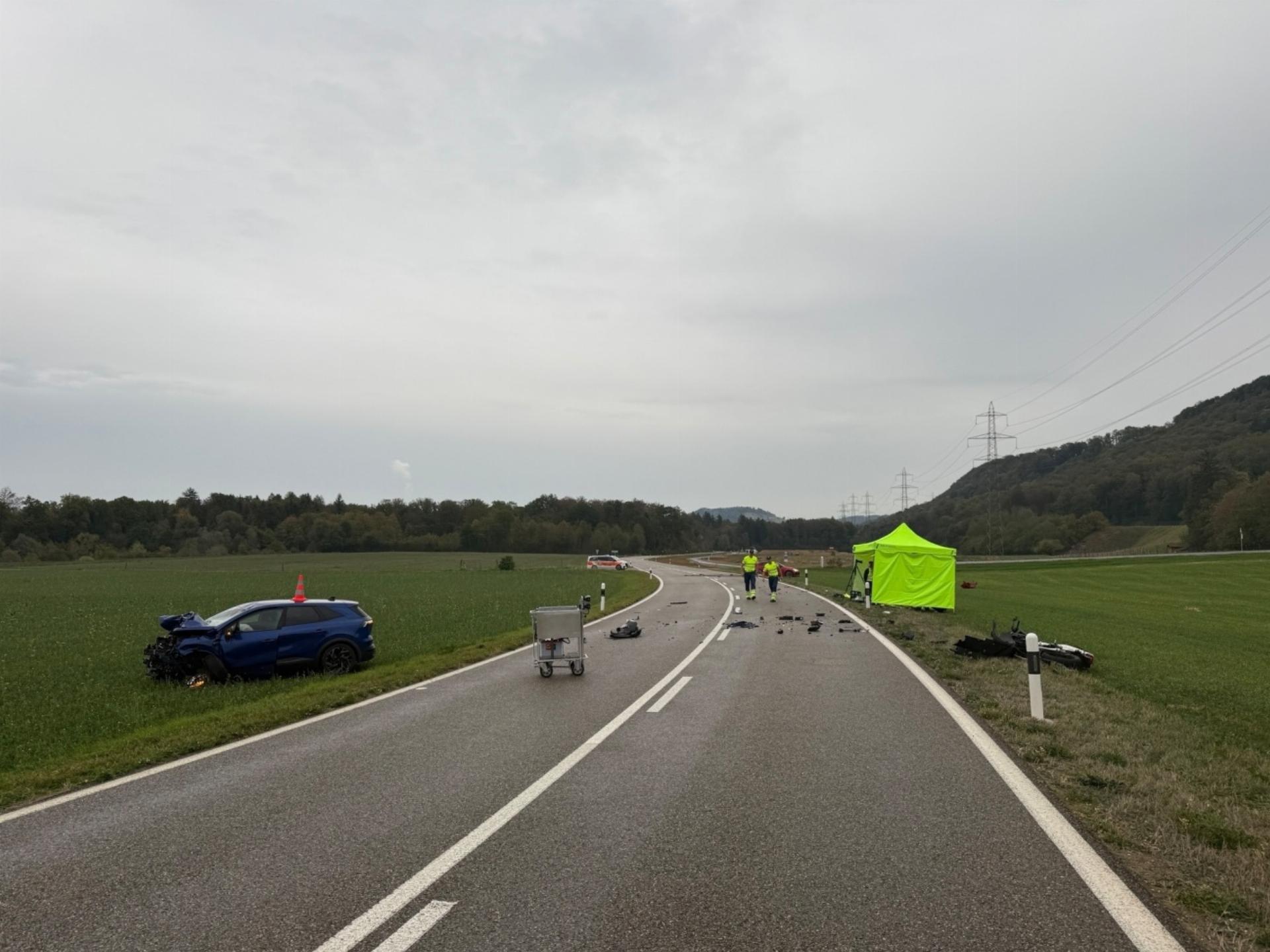 Schwerer Unfall in Eiken: Motorradfahrer verstorben - Das Bild wird blockiert. – Möglicherweise durch einen aktiven Adblocker.