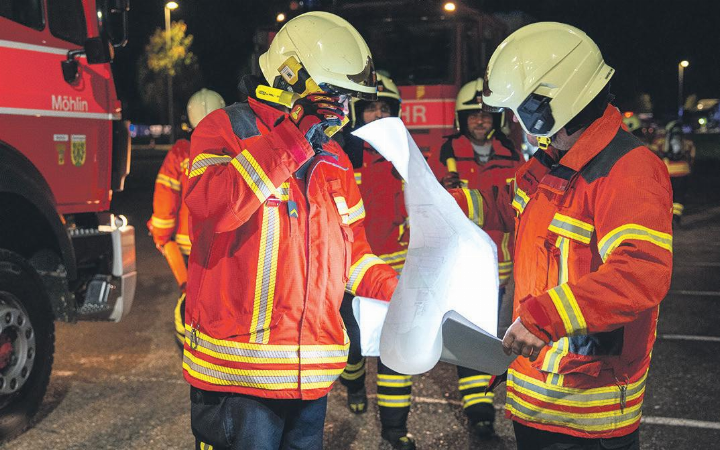 Die Feuerwehr hat einen Plan – auch an der Schlussübung 2026. Foto: Christian Sägesser Die Feuerwehr hat einen Plan – auch an der Schlussübung 2026. Foto: Christian Sägesser